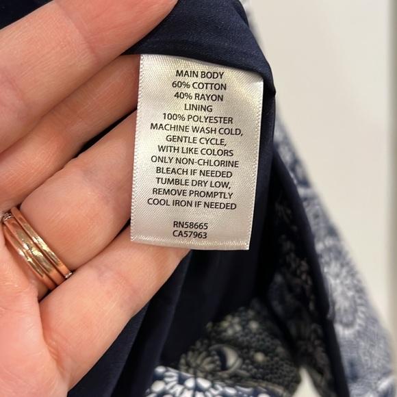 Treasure & Bond - large quilted jacket w/ puff sleeves - Picture 4 of 9